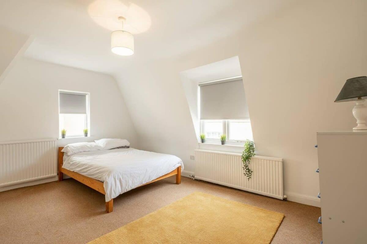 Spacious 3 Bedroom Flat In Heart Of City Centre 캠브리지 외부 사진